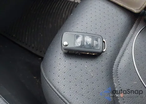 2019 Volkswagen Passat 2.0T Wolfsburg Edition from USA, damaged, VIN 1VWLA7A30KC002809